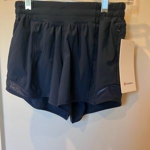 NEW Lululemon Hotty Hot Shorts 4 inch
